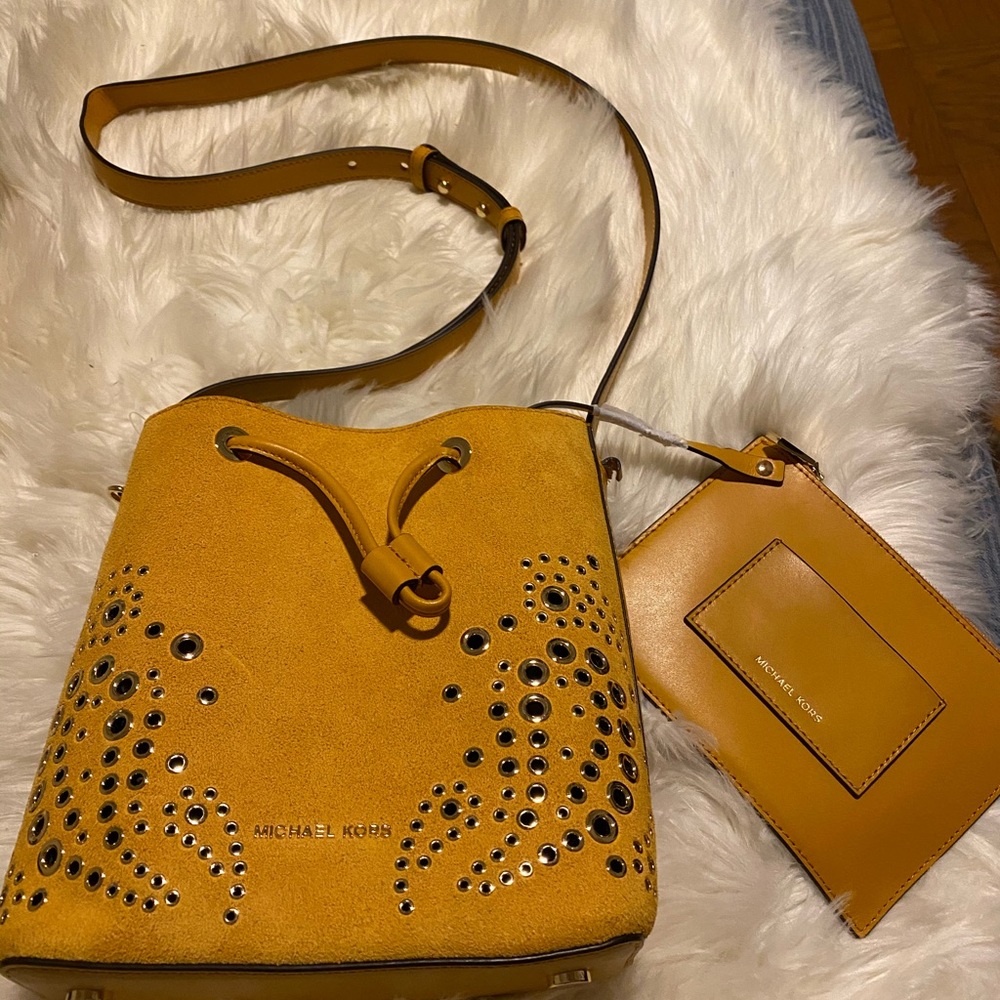Michael Kors Bucket bag leather